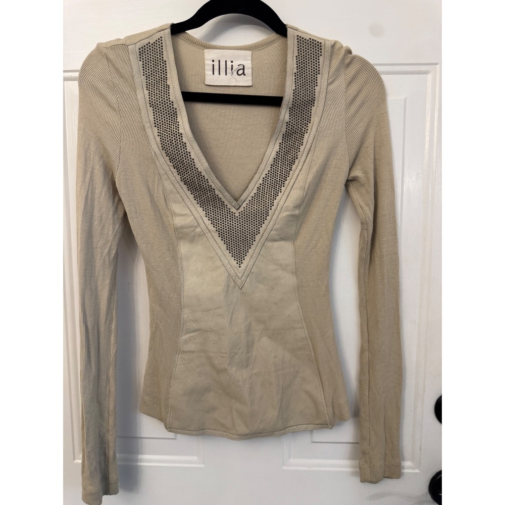 Illia Women Beige Ribbed Studded Deep V-Neck Leather Trim Long Sleeve Top Size 4